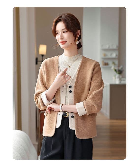 새로운 패션 자이언트 잘 생긴 외국 가스 V넥 니트 빅 사이즈 재킷 중년 여성 페이크 레이어드 오픈 가디건 맨위 여성 상세 이미지 12