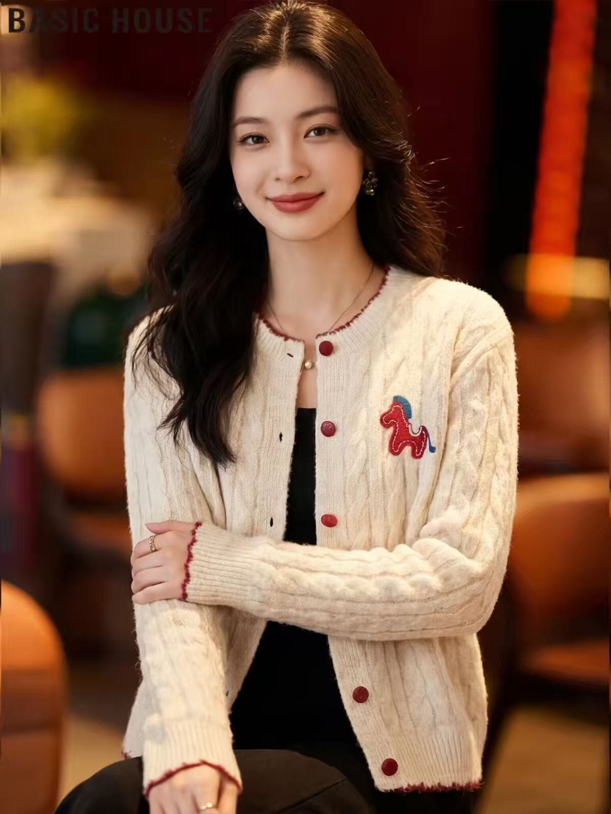 가을 겨울 새로운 패션 트위스트 꽃 자수 스웨터 코트 캐주얼 루즈핏 긴팔 연령 감소 슬림해 보이는 보온 니트 오픈 가디건 상세 이미지 13