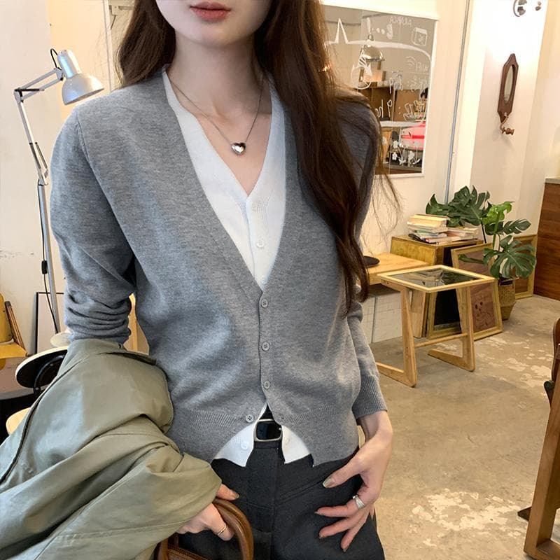 페이크 레이어드 V넥 패치워크 색상 Chic 니트 오픈 가디건 여성 새로운 느긋한 바람 쇼트 스타일 스웨터 슬림해 보이는 재킷 맨위 여성 상세 이미지 5