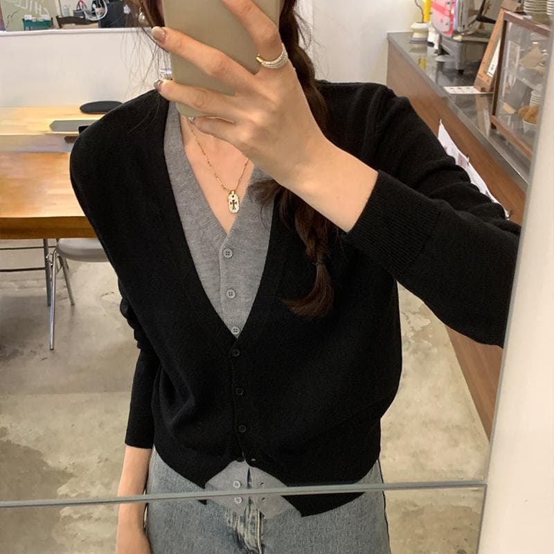 페이크 레이어드 V넥 패치워크 색상 Chic 니트 오픈 가디건 여성 새로운 느긋한 바람 쇼트 스타일 스웨터 슬림해 보이는 재킷 맨위 여성 상세 이미지 7