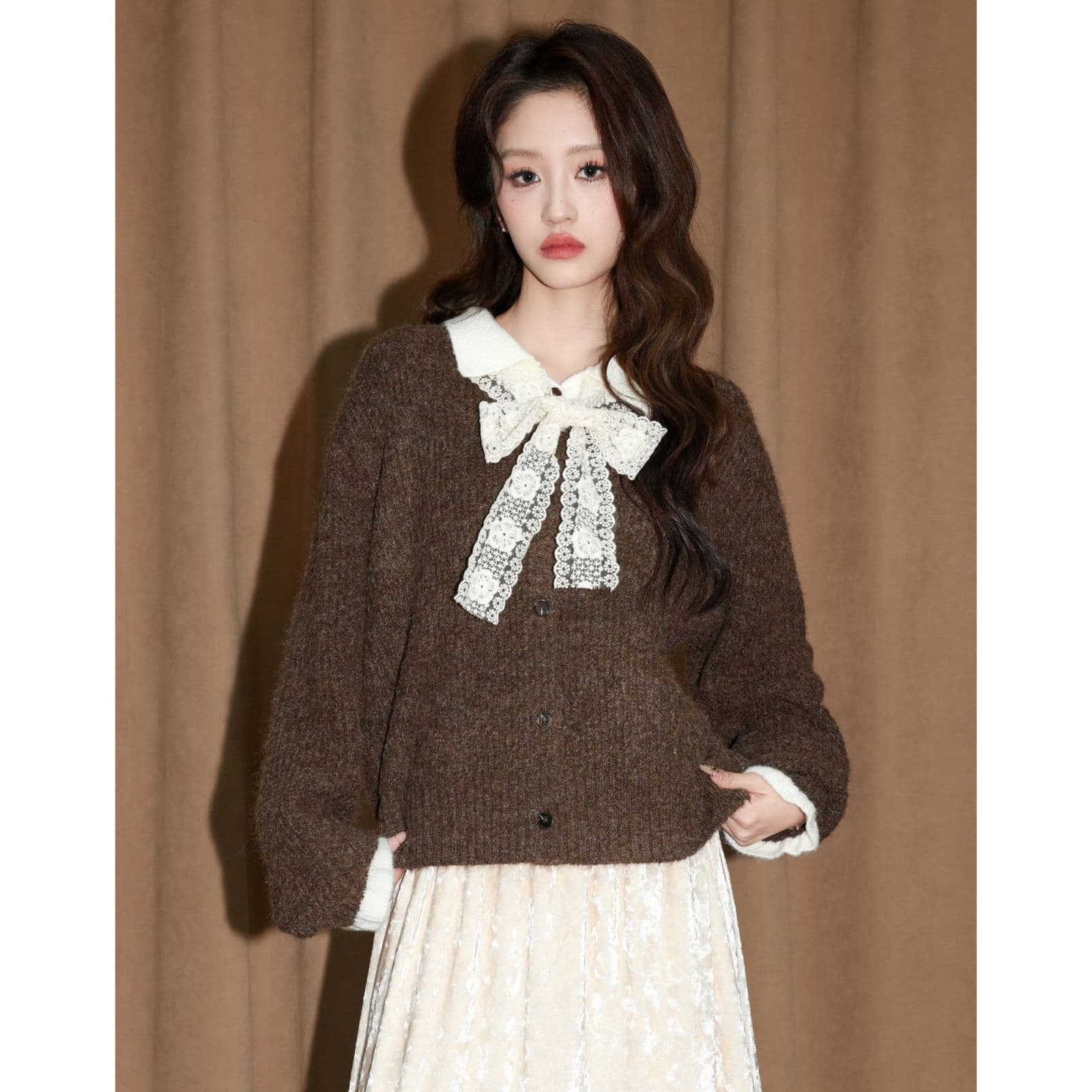 커피 색상 폴로 칼라 페이크 레이어드 스웨터 여자 가을 겨울 새로운 두꺼운 보온 니트 오픈 가디건 다용도 재킷 쇼트 스타일 맨위 상세 이미지 25