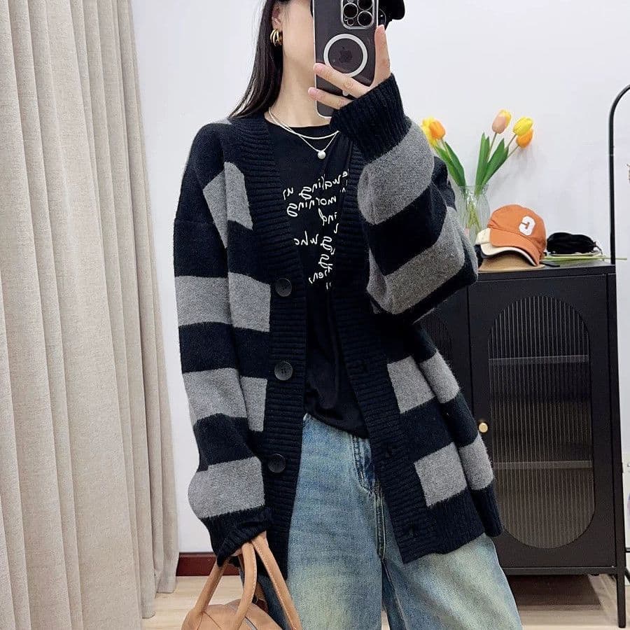 가을 겨울 연령 감소 루즈핏 슬림해 보이는 스트라이프 느긋한 새로운 긴팔 스웨터 오픈 가디건 니트 니트 스웨터 재킷 맨위 여성 상세 이미지 15