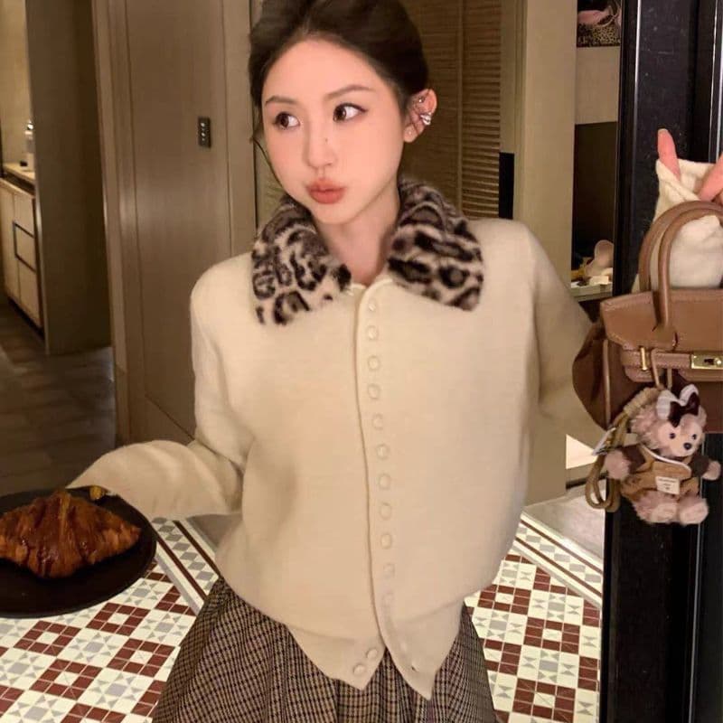 레오파드 무늬 폴로 칼라 긴팔 스웨터 여자 가을 겨울 느긋한 고급 센스 니트 오픈 가디건 루즈핏 슬림해 보이는 핫걸 품격 맨위 상세 이미지 24