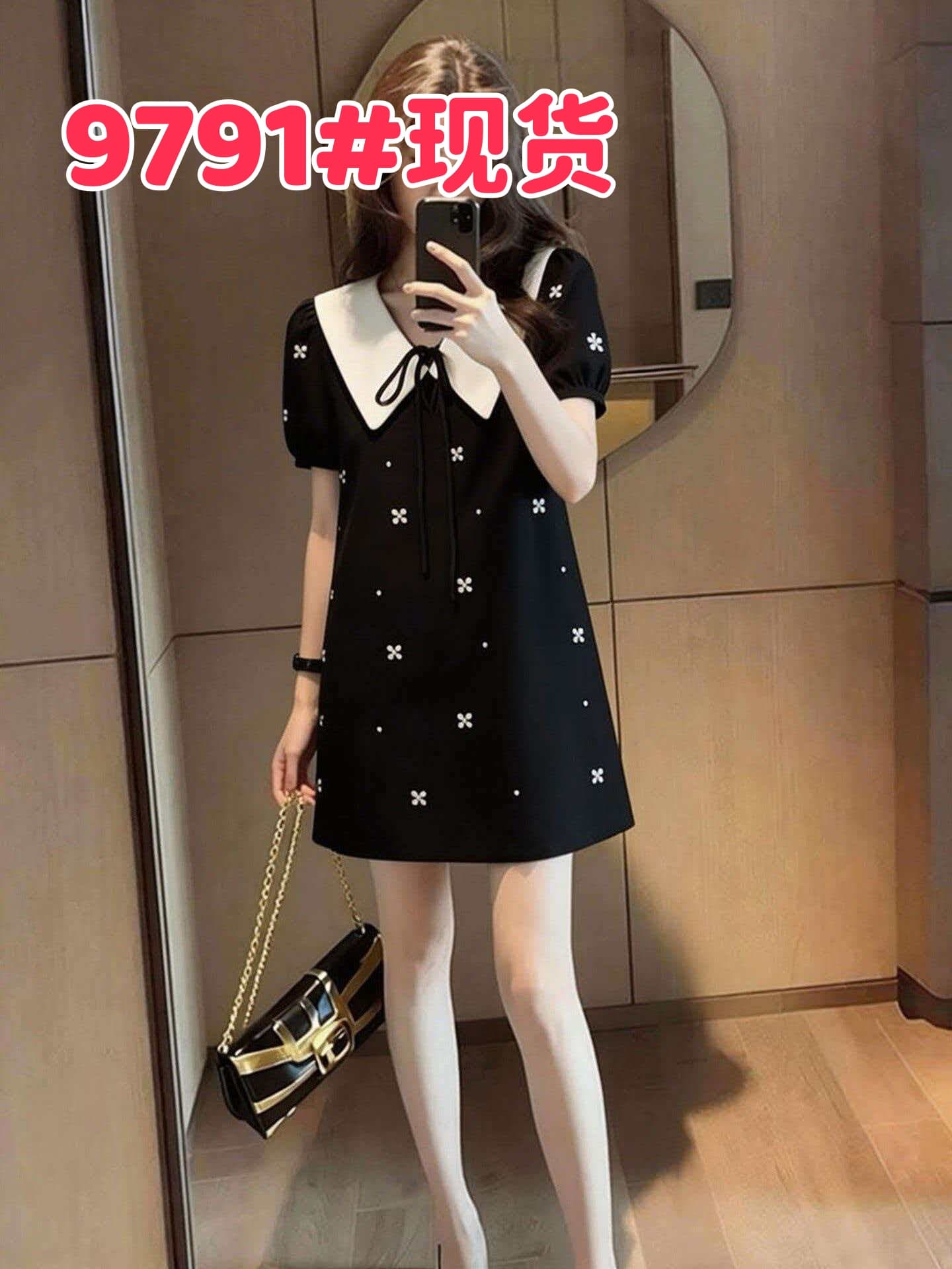2026 봄 새로운 천 금빛 바람 폴로 칼라 무거운 작업 비즈 박기 드레스 루즈핏 연령 감소 검정색 작은 대중 다용도 여성 의류