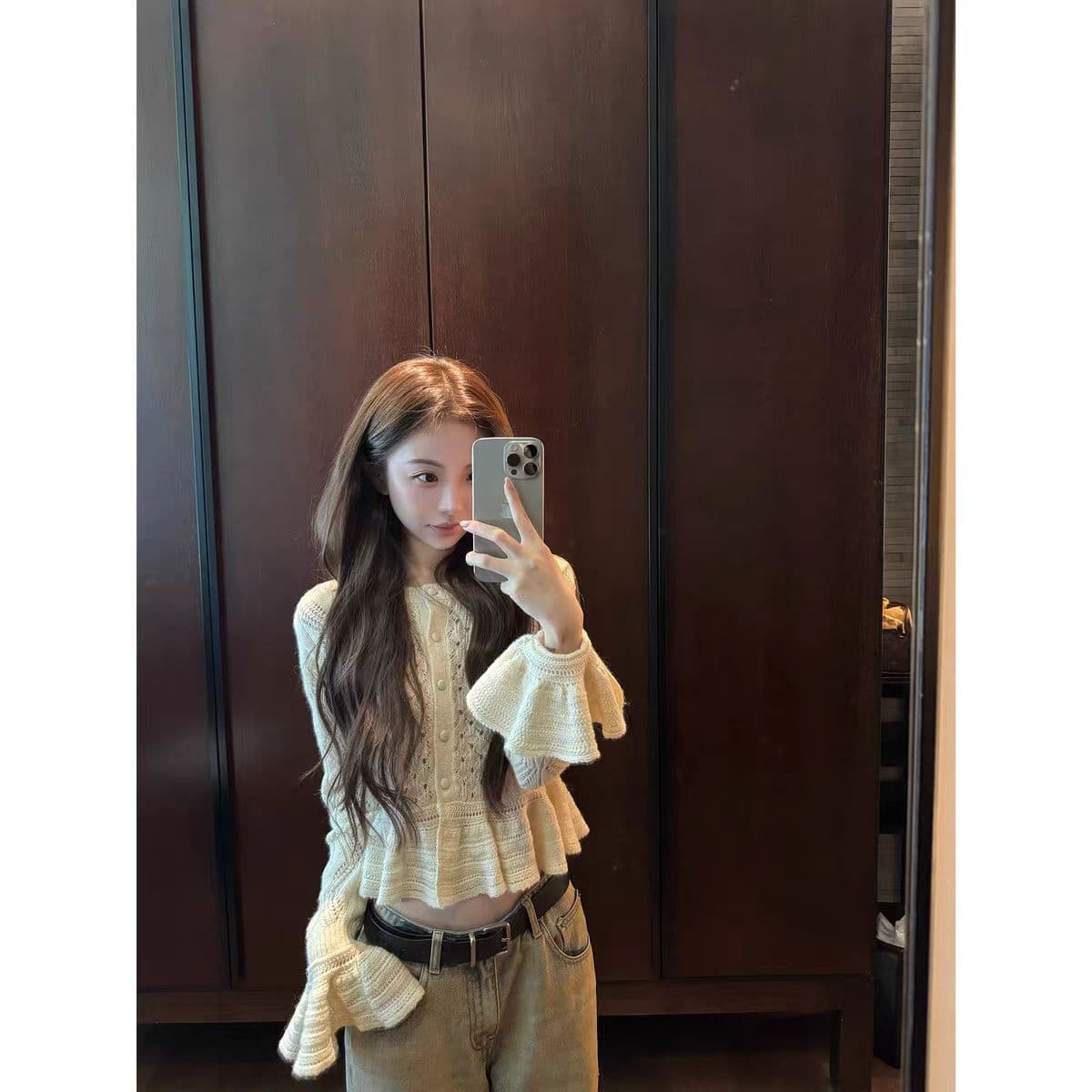 yuyureal 사설 서비스 홀로우 아웃 자수 프릴 양 낙타 털 니트 오픈 가디건 프랑스식 레트로 디자인 센스 여성 이미지 2
