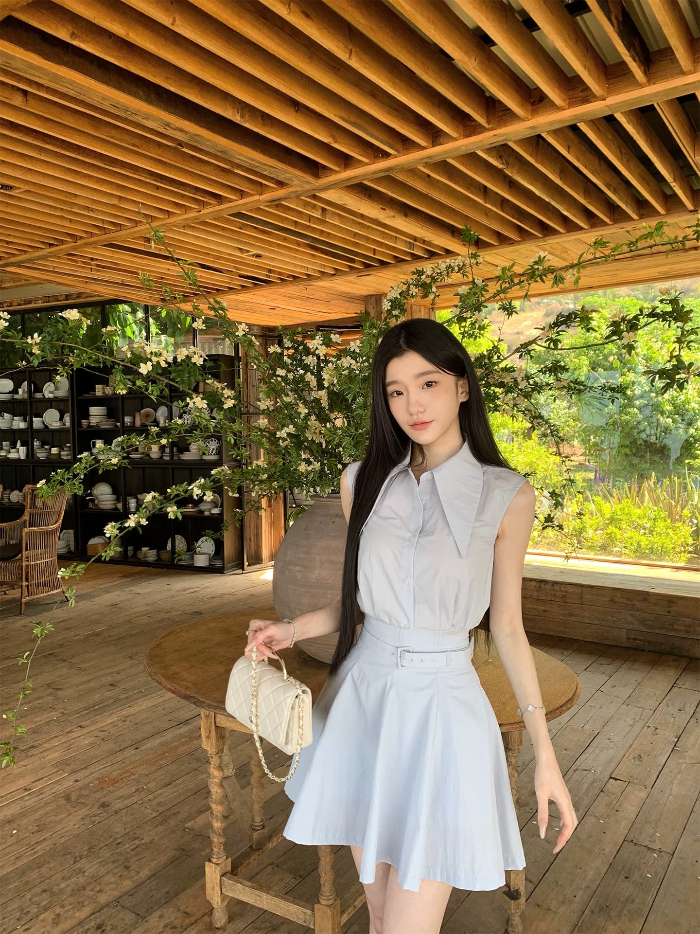 yiyiwang 워터 프론트 첫사랑 한 부서 바다 소금 블루 폴로 칼라 민소매 맨위 세트 슬림해 보이는 벨트 한 마디 반 스커트 이미지 2