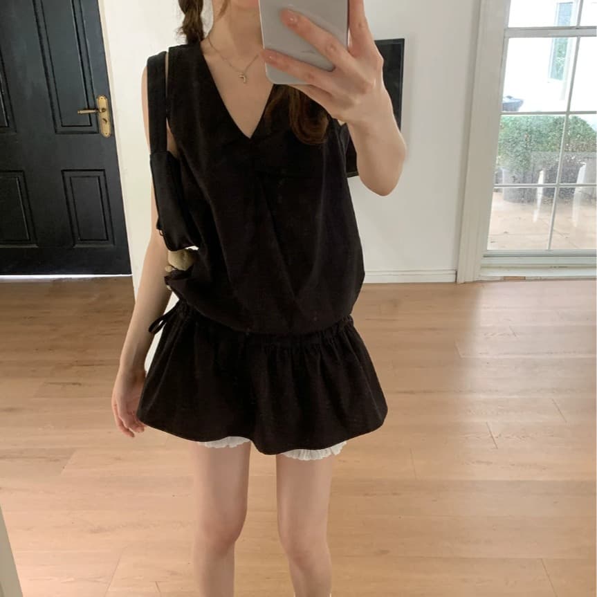 안녕하세요. 대포 미니멀리즘 디자인 센스 작은 대중 V넥 핀치 Pleat 펌프 로프 스태킹 조끼 맨위 여성 여름 단색 작은 셔츠 이미지 5