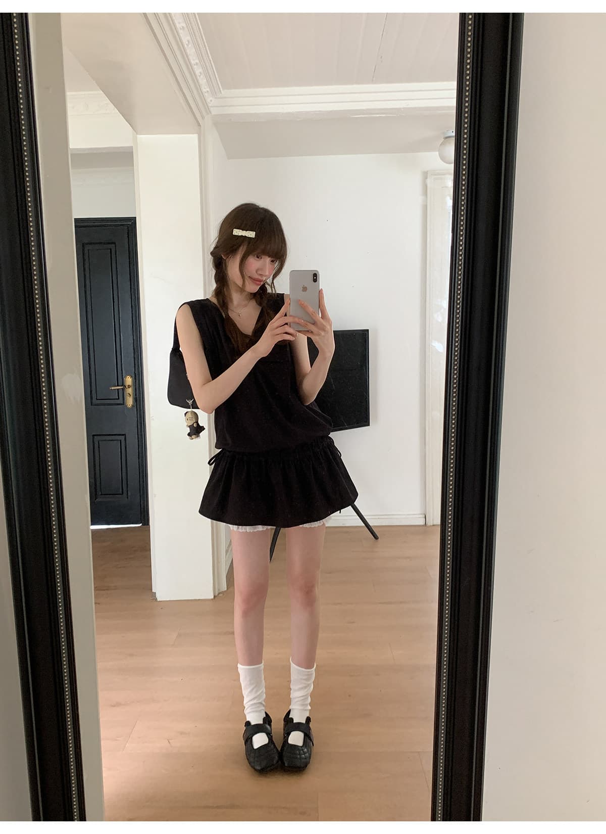 안녕하세요. 대포 미니멀리즘 디자인 센스 작은 대중 V넥 핀치 Pleat 펌프 로프 스태킹 조끼 맨위 여성 여름 단색 작은 셔츠 상세 이미지 14