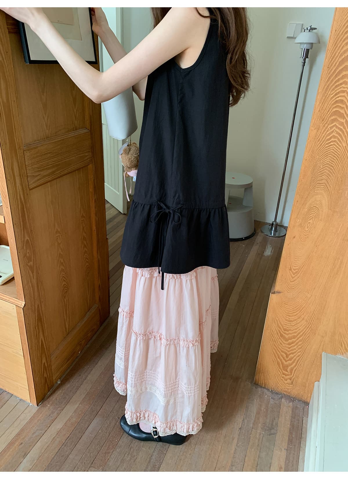 안녕하세요. 대포 미니멀리즘 디자인 센스 작은 대중 V넥 핀치 Pleat 펌프 로프 스태킹 조끼 맨위 여성 여름 단색 작은 셔츠 상세 이미지 19