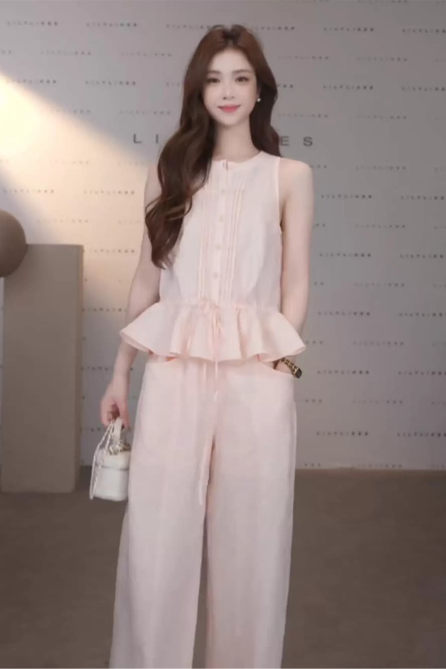 2026 년 여름 순수한 연령 감소 명문 여성 작은 샤넬 스타일 허리 수축 프릴 조끼 와이드 레그 팬츠 투피스 슈트 여성 이미지 6