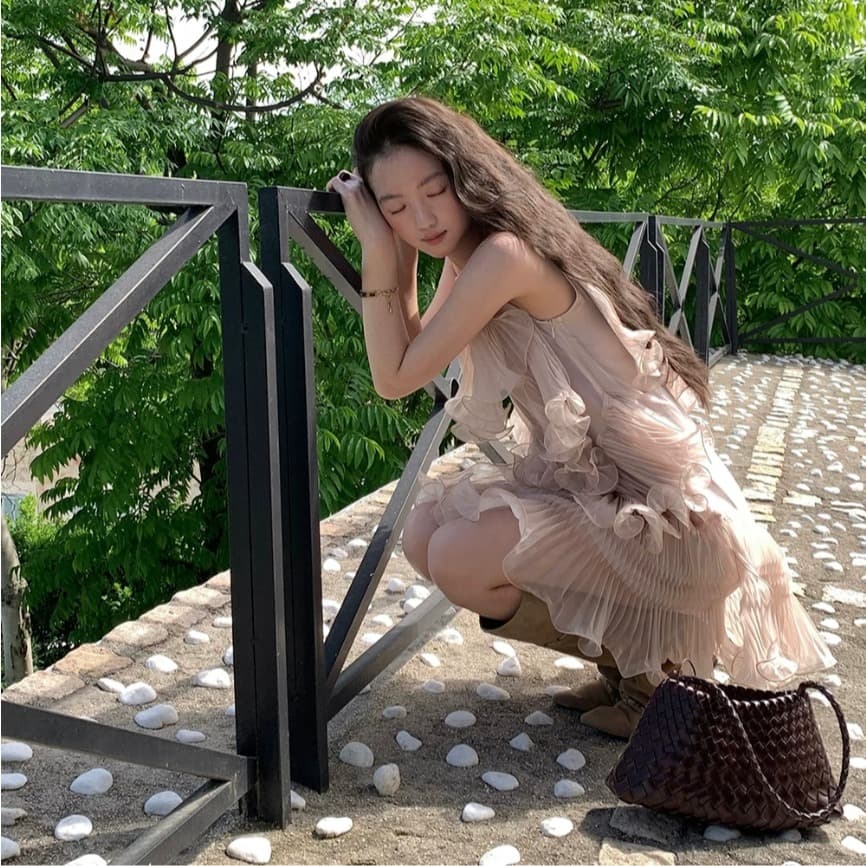 soolrok 소나무 아니요 라임 하나 로마의 피 네타 분말 가볍게 하다 럭셔리 디자인 센스 무거운 작업 플리츠 불규칙 드레스 이미지 5