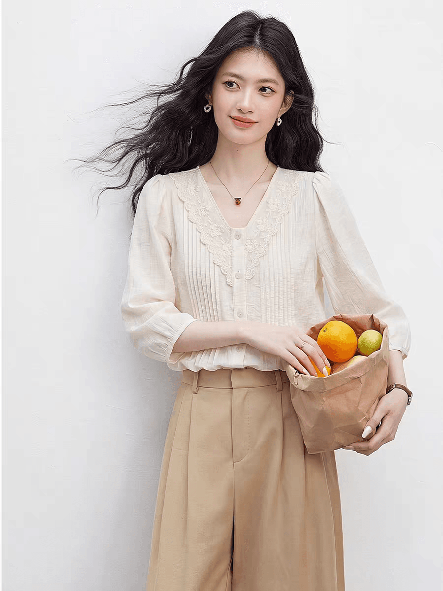 프랑스식 레이스 레이스 V넥 여성 셔츠 질감 센스 플리츠 디자인 센스 작은 대중 봄 슬림해 보이는 다용도 맨위 이미지 3
