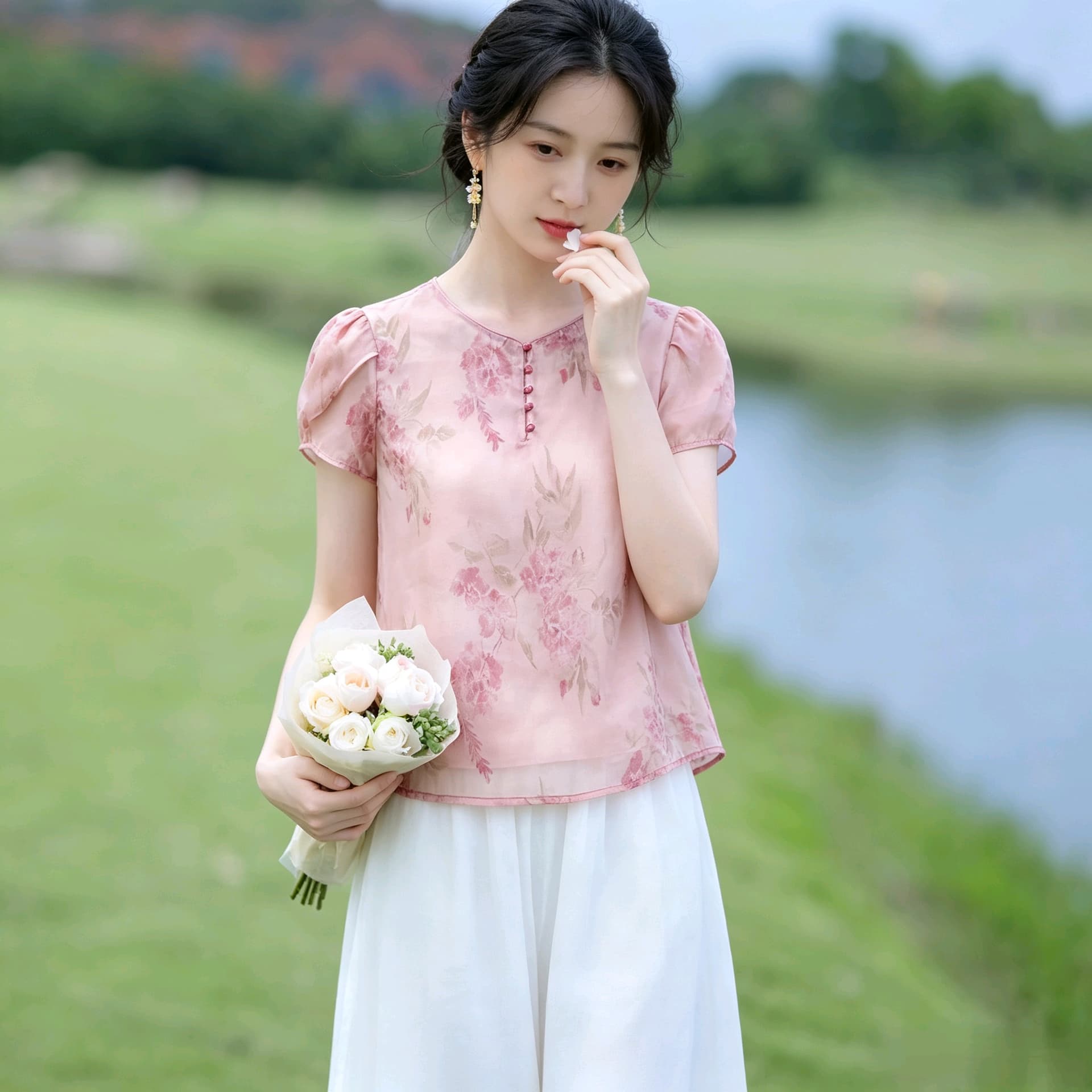 강남 바람 꽃무늬 반팔 맨위 부드러운 핑크색 통기성 쉬폰 블라우스 새로운 중식 루즈핏 슬림해 보이는 쇼트 스타일 셔츠 상세 이미지 10