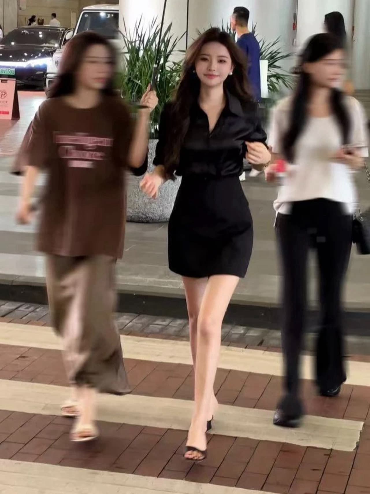 긴 밤 별빛 한 부서 고급 품격 검정색 폴로 칼라 긴팔 셔츠 하이웨이스트 검정색 바지 이미지 3