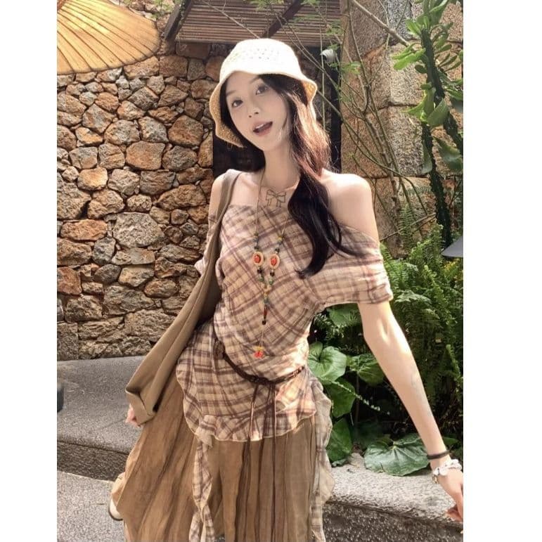 40d 메시 원단 있음 벨트 불규칙 리본 체크무늬 망사 반팔 여성 여름 슬림해 보이는 오프숄더 레트로 맨위 이미지 2