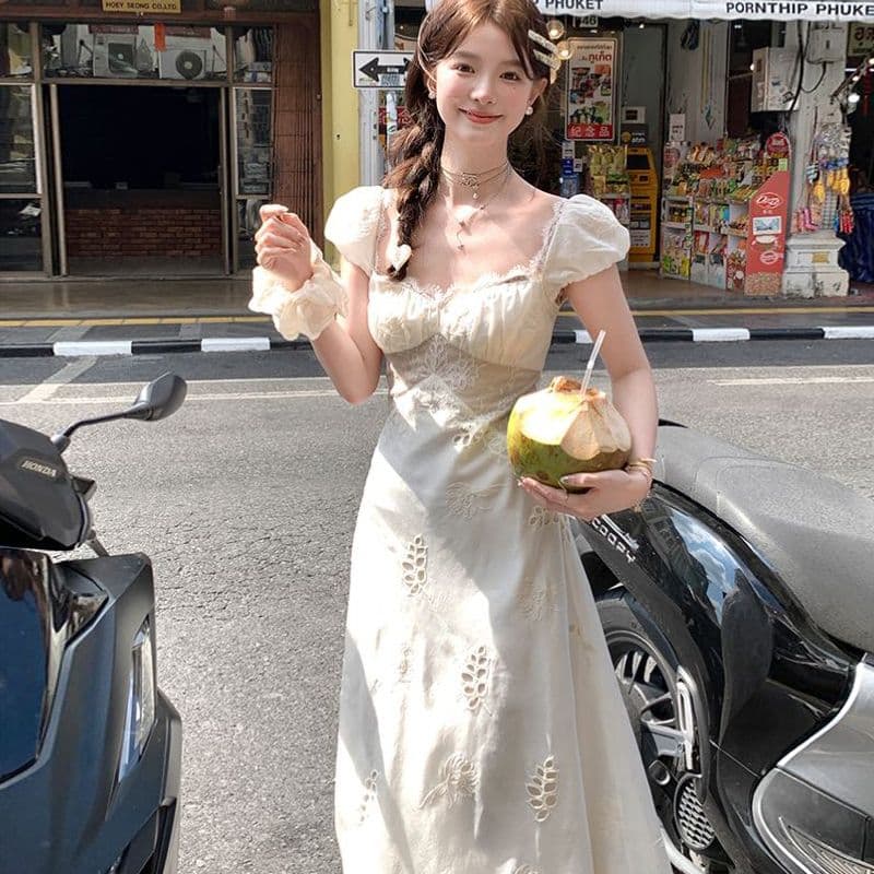2026 여름 프랑스식 연령 감소 부드러운 바람 거품 소매 레이스업 V넥 여성 드레스 홀로우 아웃 디자인 센스 길다 치마 이미지 3