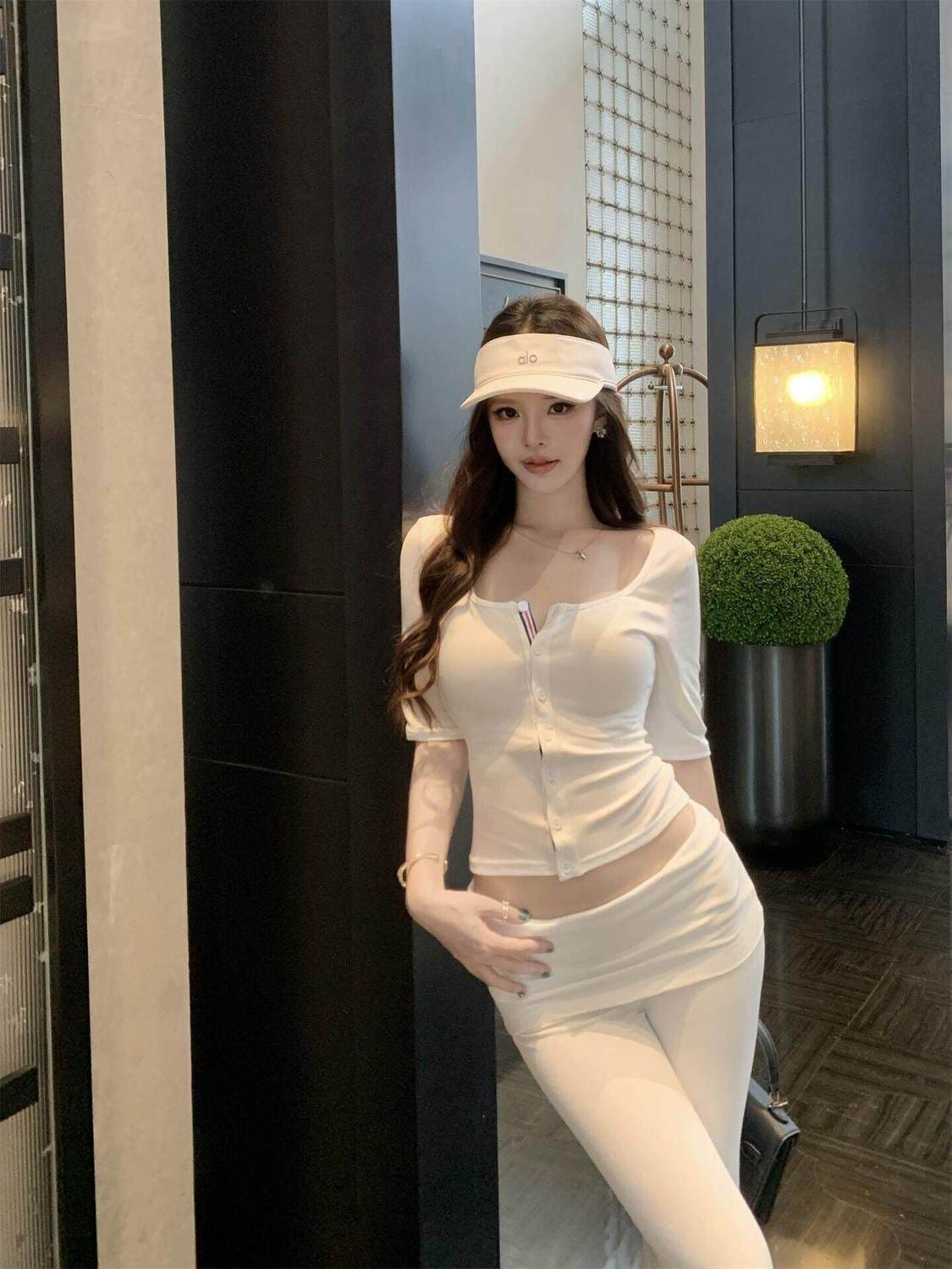 사람들 면 2 2 화이트 u 칼라 긍정적 인 어깨 중간 소매 티셔츠 여성 여름 몸매 가꾸기 배색 디자인 센스 오픈 가디건 쇼트 스타일 맨위 상세 이미지 6