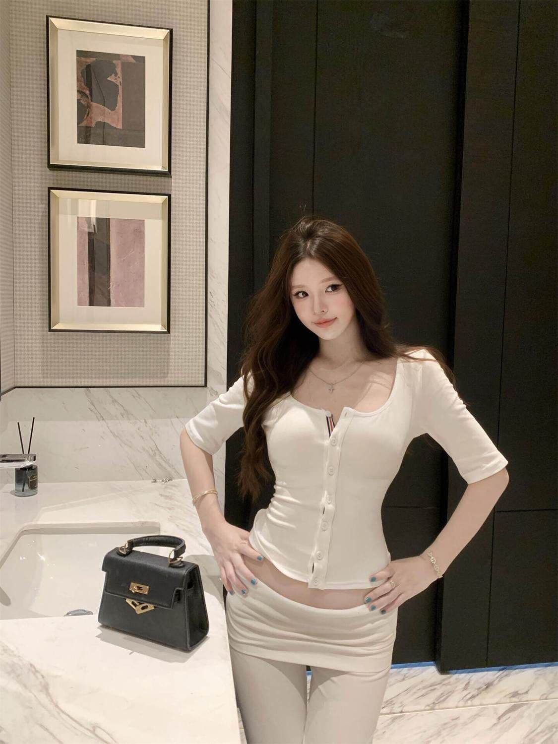 사람들 면 2 2 화이트 u 칼라 긍정적 인 어깨 중간 소매 티셔츠 여성 여름 몸매 가꾸기 배색 디자인 센스 오픈 가디건 쇼트 스타일 맨위 상세 이미지 10
