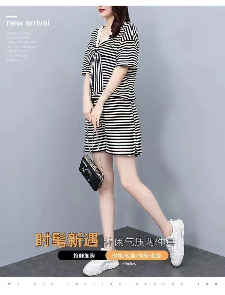양면 웨어러블 여름 새로운 한국 스타일 루즈핏 스트라이프 나비 매듭 반팔 티셔츠 바지 투피스 세트 빅 사이즈 여성 의류 상세 이미지 4