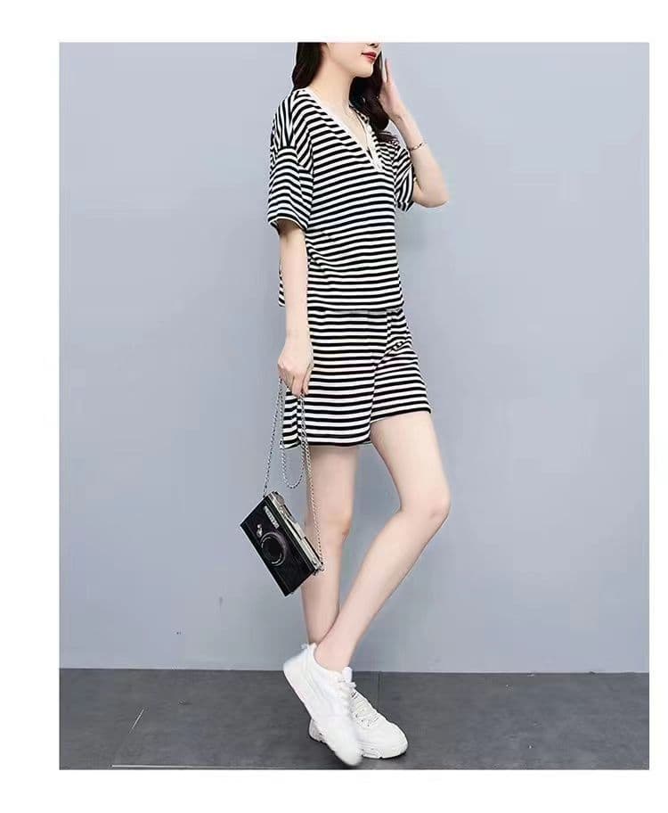양면 웨어러블 여름 새로운 한국 스타일 루즈핏 스트라이프 나비 매듭 반팔 티셔츠 바지 투피스 세트 빅 사이즈 여성 의류 상세 이미지 12