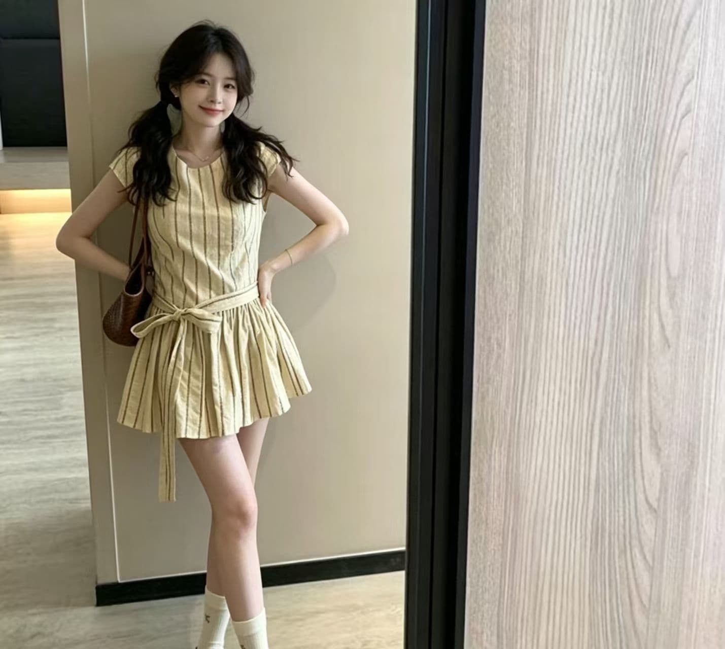 달콤함 미니 스커트 패션 스트랩 년 여름 반팔 드레스 2026 한 부서 다용도 허리 수축 슬림해 보이는 새로운 살구 색상 상세 이미지 2