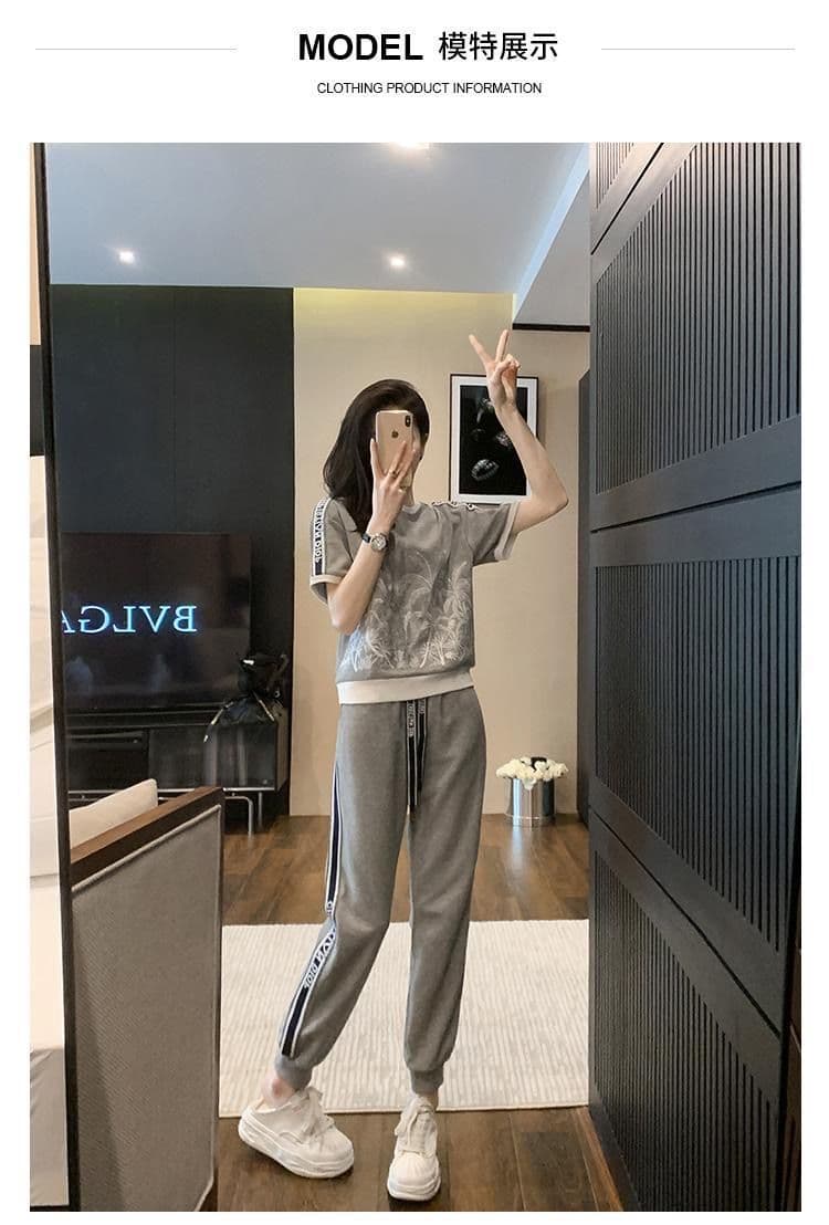 2026 년 인터넷 유명인 새로운 루즈핏 연령 감소 패션 튀김 거리 반팔 웨이 바지 캐주얼 투피스 세트 외국 가스 세트 상세 이미지 4