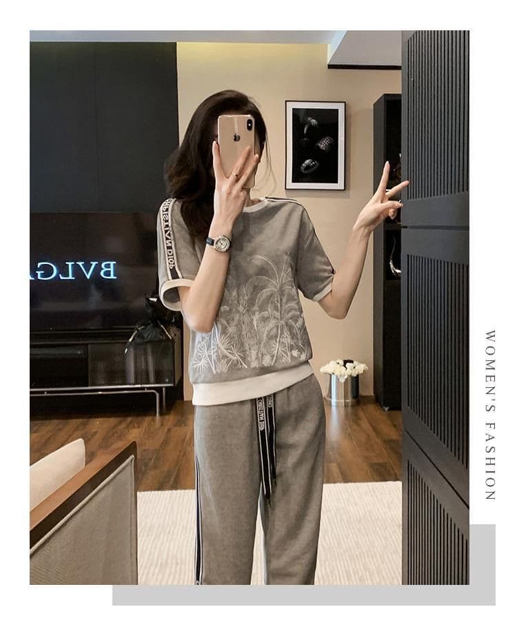 2026 년 인터넷 유명인 새로운 루즈핏 연령 감소 패션 튀김 거리 반팔 웨이 바지 캐주얼 투피스 세트 외국 가스 세트 상세 이미지 6