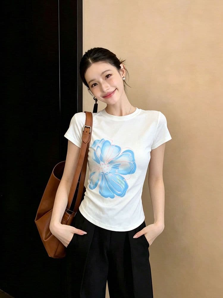 디자인 센스 아메리칸 달콤한 핫걸 몸매 가꾸기 반팔 티셔츠 여성 여름 ins Chic 고유 한 꽃 프린트 쇼트 스타일 맨위 상세 이미지 3
