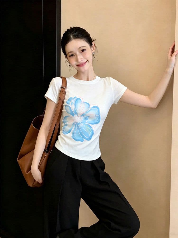 디자인 센스 아메리칸 달콤한 핫걸 몸매 가꾸기 반팔 티셔츠 여성 여름 ins Chic 고유 한 꽃 프린트 쇼트 스타일 맨위 상세 이미지 4