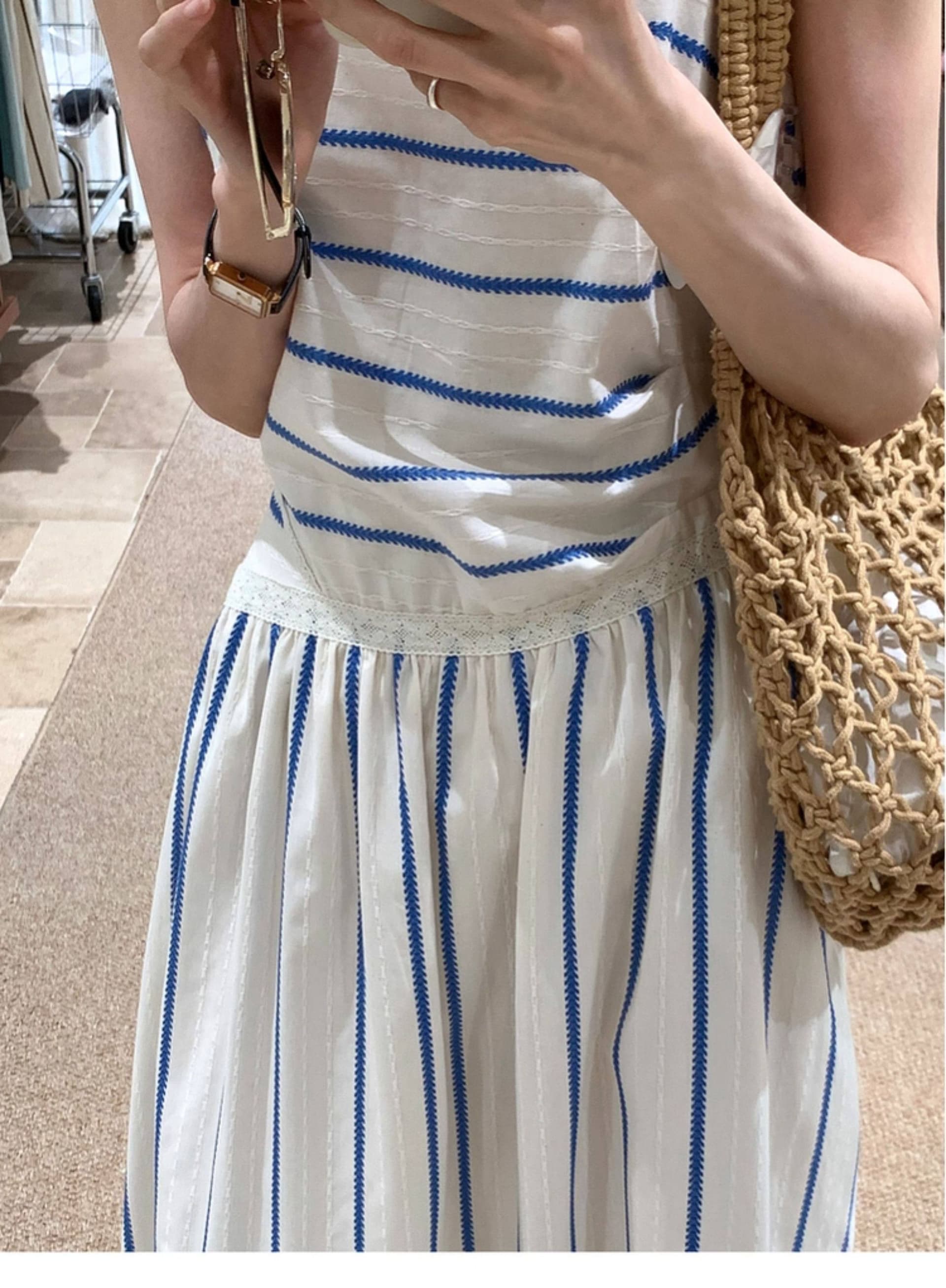프랑스식 휴가 바람 Chic 불규칙 칼라 디자인 레이스 패치워크 세로 줄무늬 허리 수축 슬림해 보이는 슬립 여성 드레스 상세 이미지 6