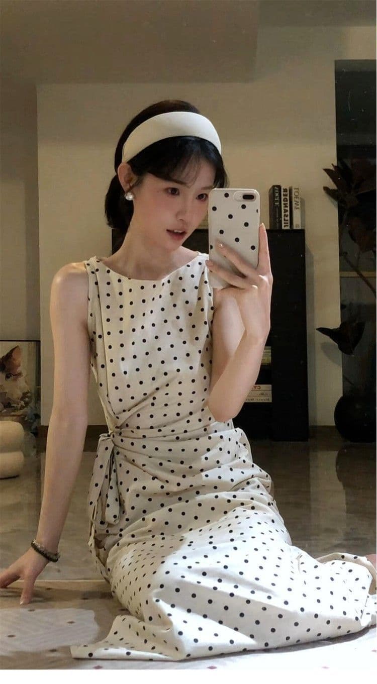 프랑스식 도트 무늬 민소매 여성 드레스 여름 고급 센스 품격 몸매 가꾸기 허리 수축 작은 키 타이트 스커트 중간 길이 치마 상세 이미지 4