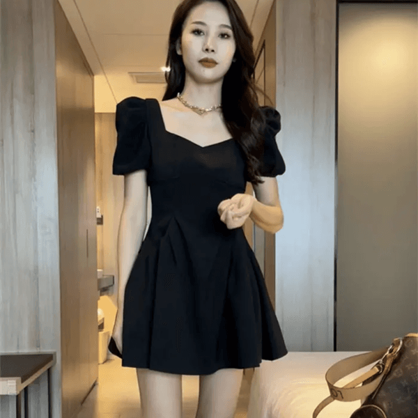 인터넷 유명인 새로운 여름 드레스 로얄 자매 광장 칼라 거품 소매 핫걸 주름 여성 드레스 품격 쇼트 스타일 허리 수축 퍼프 스커트 상세 이미지 14