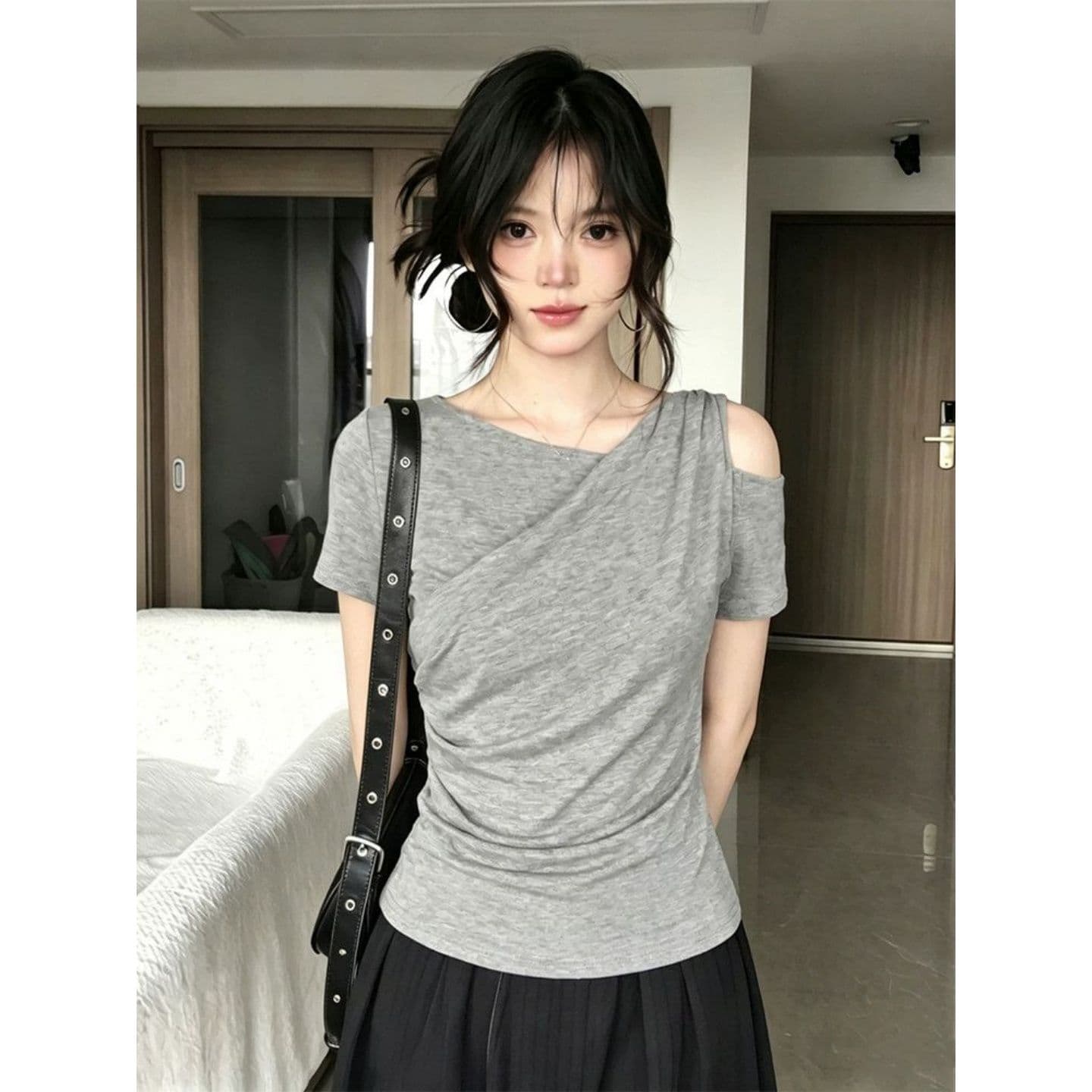 핫걸 바람 회색 주름 허리 수축 오프숄더 반팔 티셔츠 상세 이미지 3