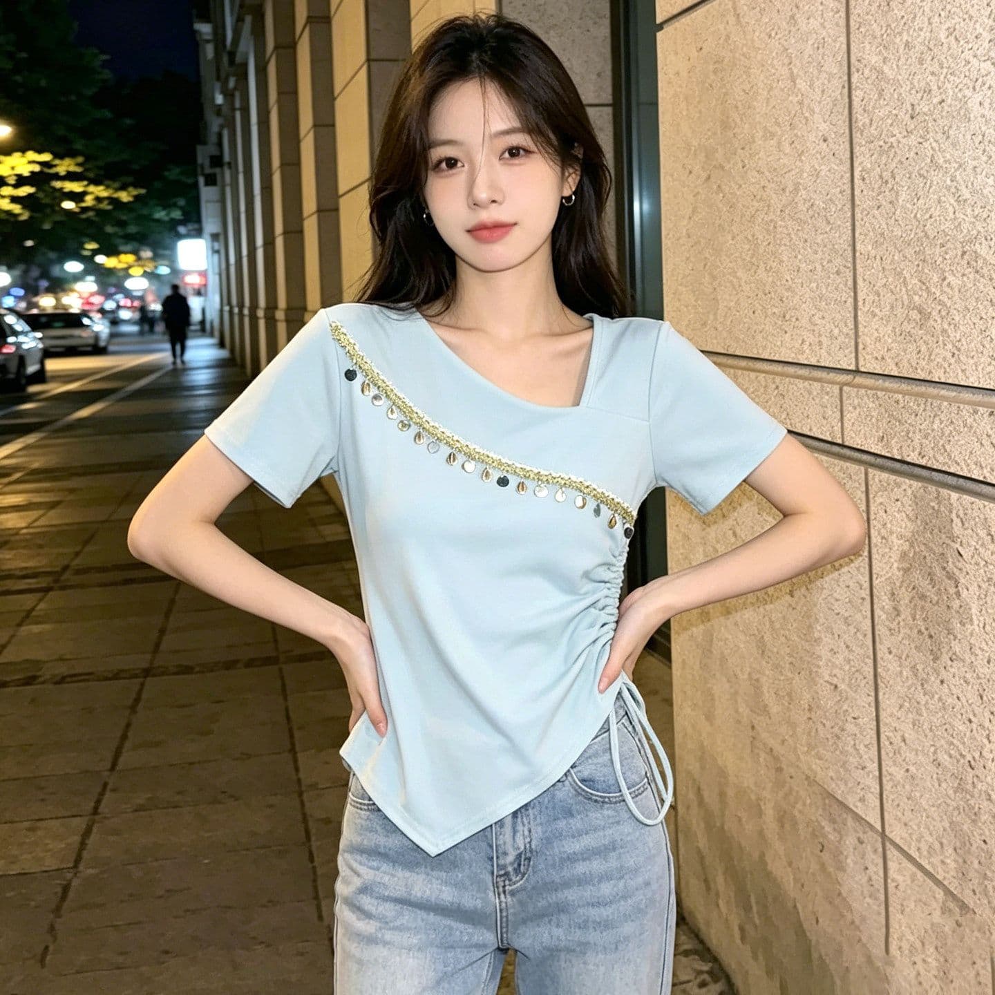 측면 펌프 로프 디자인 센스 맨위 2026 새로운 여름 비스듬한 칼라 긍정적 인 어깨 불규칙 몸매 가꾸기 스팽글 반팔 티셔츠 상세 이미지 4