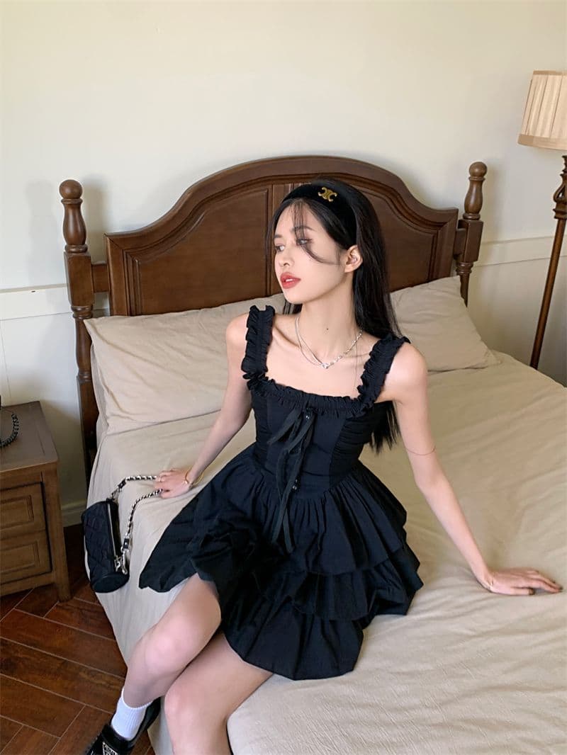 고급 귀 작은 검은 드레스 여름 작은 키 새로운 연꽃 잎 프랑스식 케이크 허리 수축 검정색 슬립 드레스 상세 이미지 3