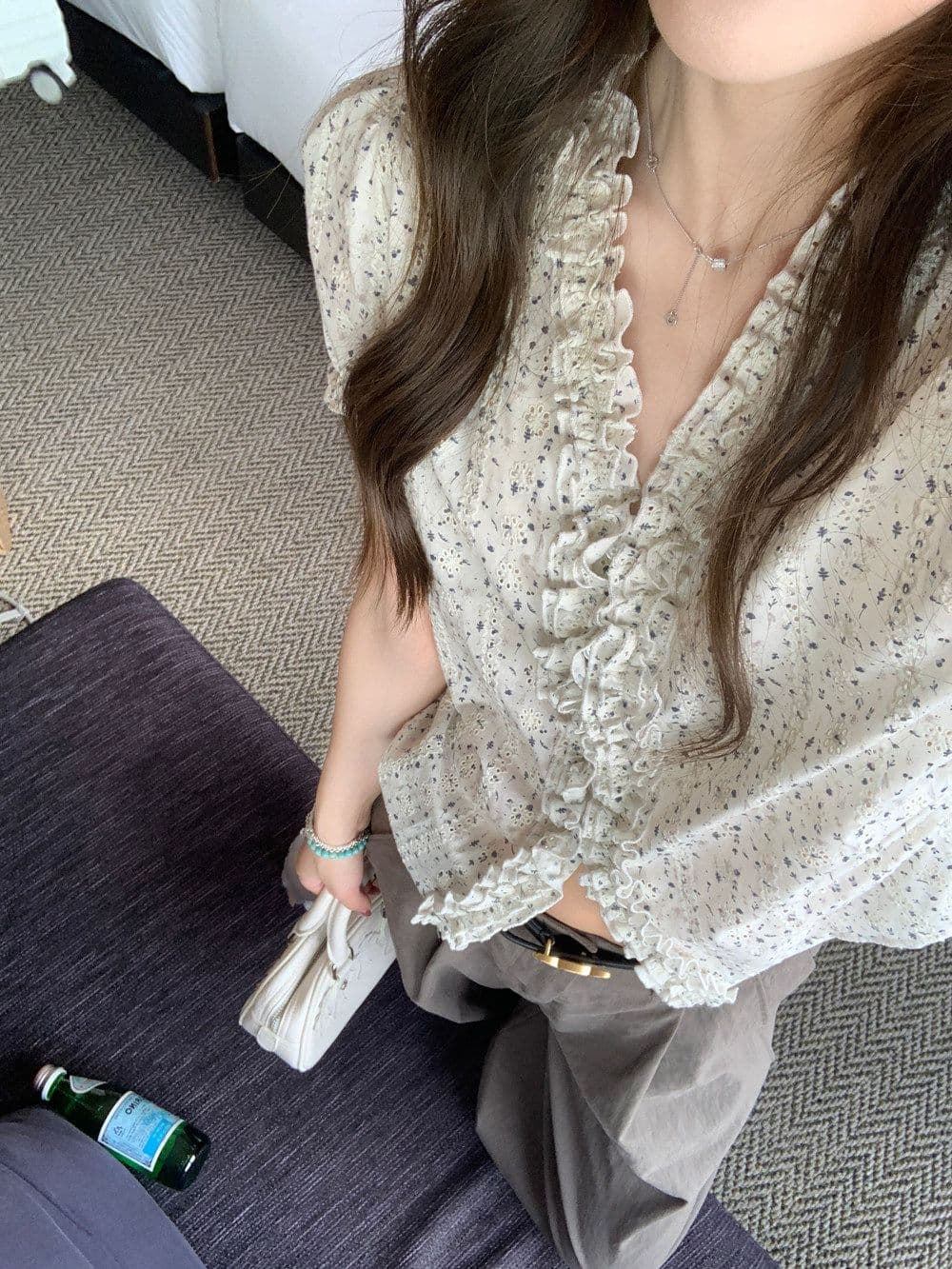 원본 원단 프릴 반팔 셔츠 여성 여름 V넥 몸매 가꾸기 슬림해 보이는 거품 소매 프랑스식 맨위 상세 이미지 17