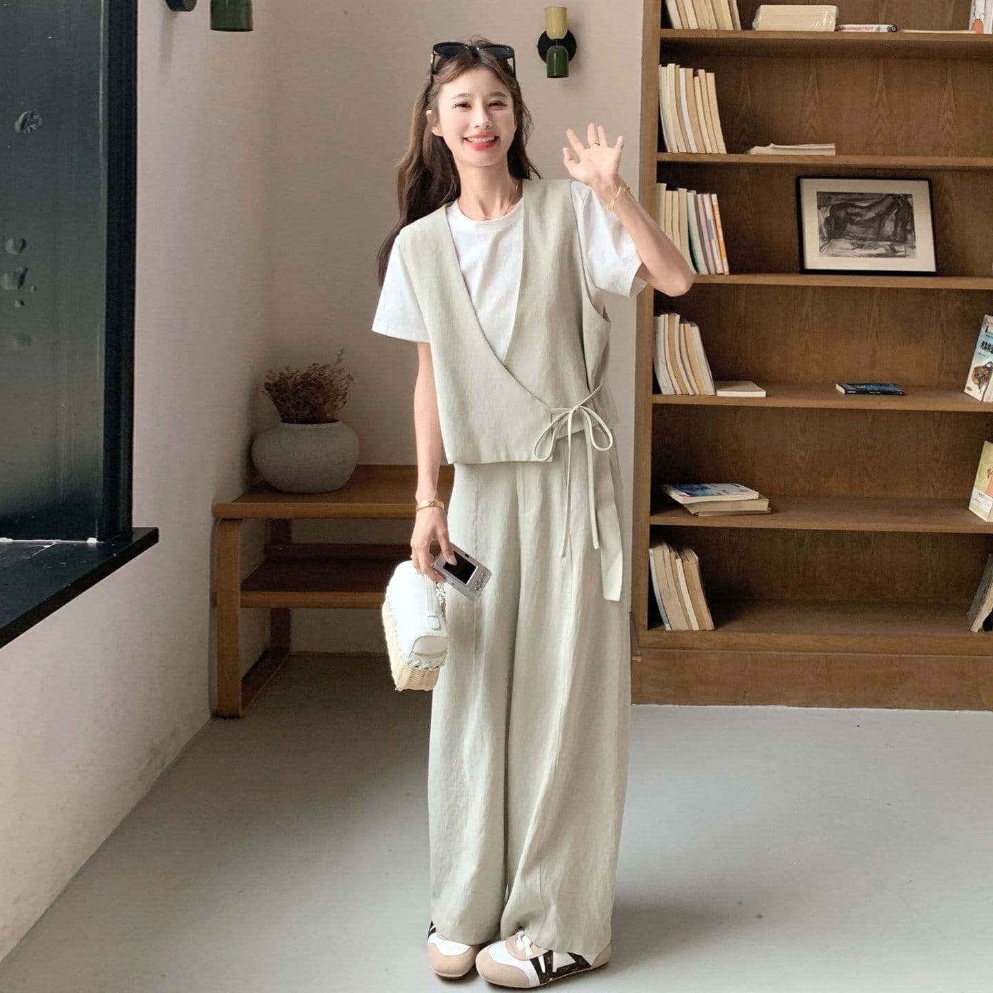 미니멀리즘 캐주얼 바람 베스트 와이드 레그 팬츠 두 조각 여성 세트 여름 새로운 패션 슬림해 보이는 품격 연령 감소 세트 상세 이미지 8
