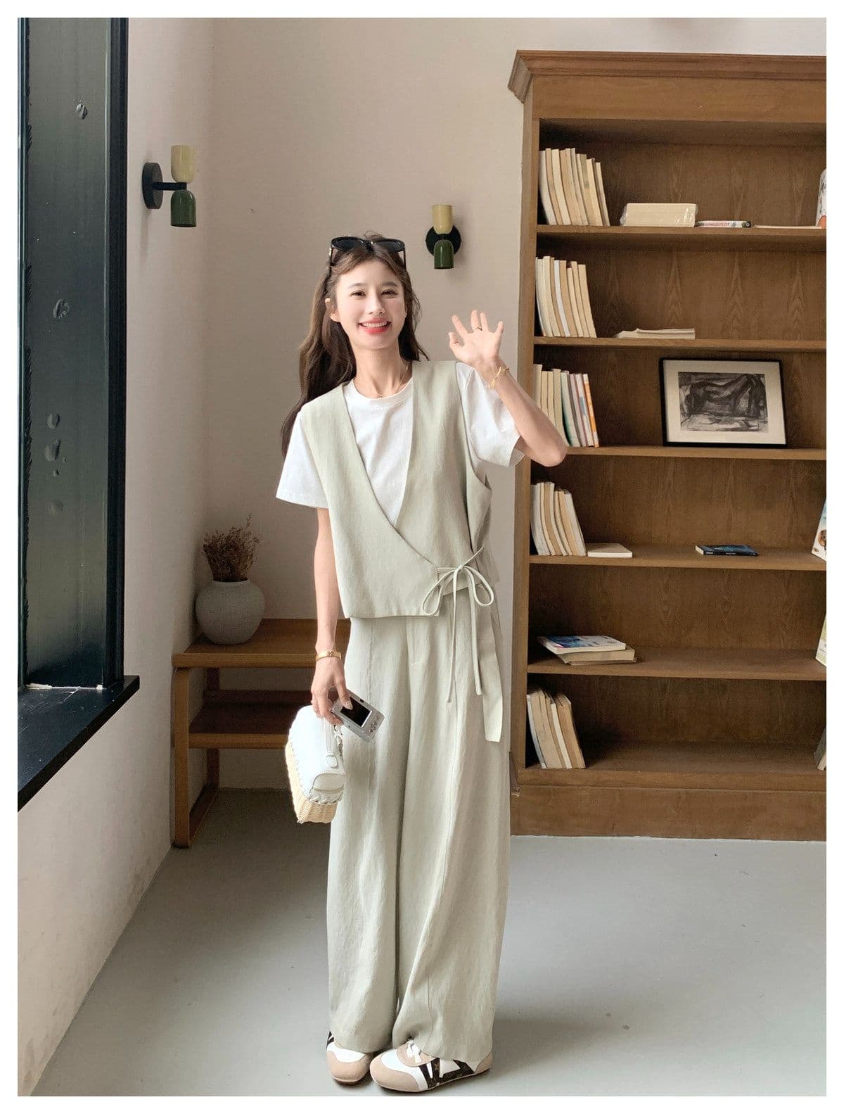 미니멀리즘 캐주얼 바람 베스트 와이드 레그 팬츠 두 조각 여성 세트 여름 새로운 패션 슬림해 보이는 품격 연령 감소 세트 상세 이미지 30