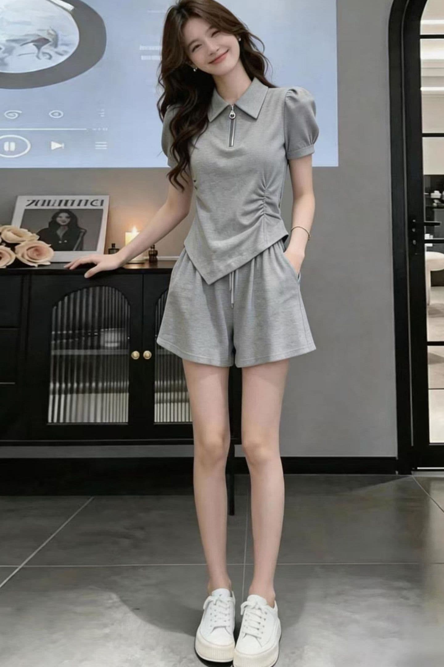 회색 캐주얼 운동 반팔 세트 여성 여름 패션 인터넷 유명인 튀김 거리 장난기 넘치는 활기찬 넓은 다리가 짧다. 바지 투피스 세트 상세 이미지 2