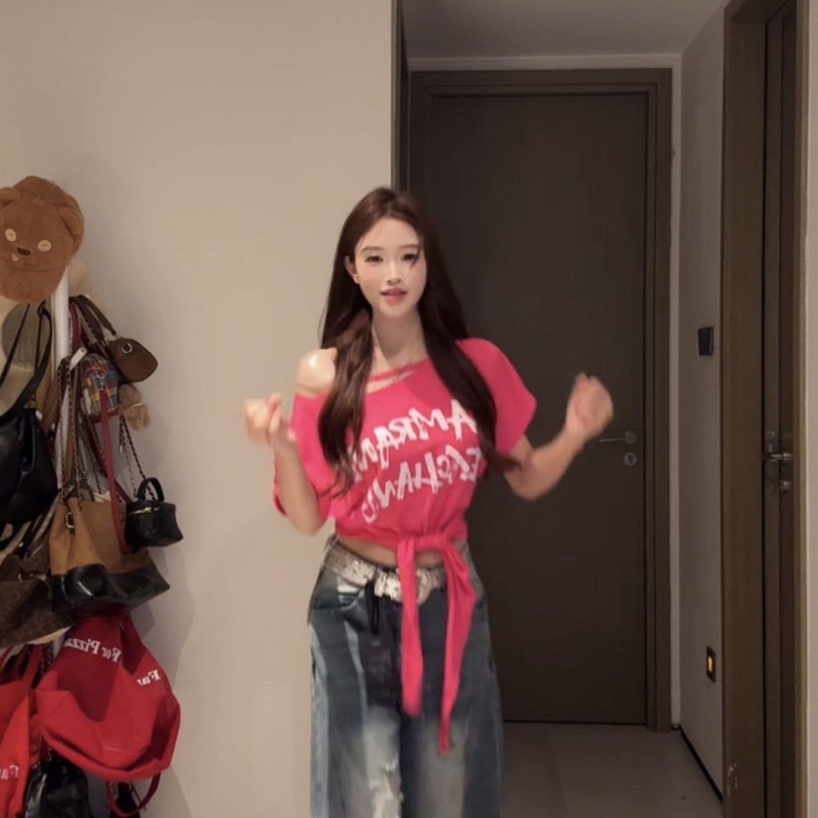 모달 사람들 면 260 그램 여름 새로운 비스듬한 오프숄더 알파벳 프린트 반팔 티셔츠 패션 스트랩 맨위 이미지 2