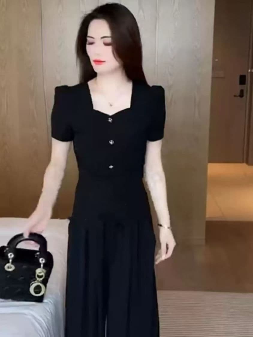 새로운 캐주얼 슬림해 보이는 반팔 맨위 와이드 레그 팬츠 여름 패션 세트 2026 여성 외국 가스 연령 감소 투피스 세트 트렌디 상세 이미지 3