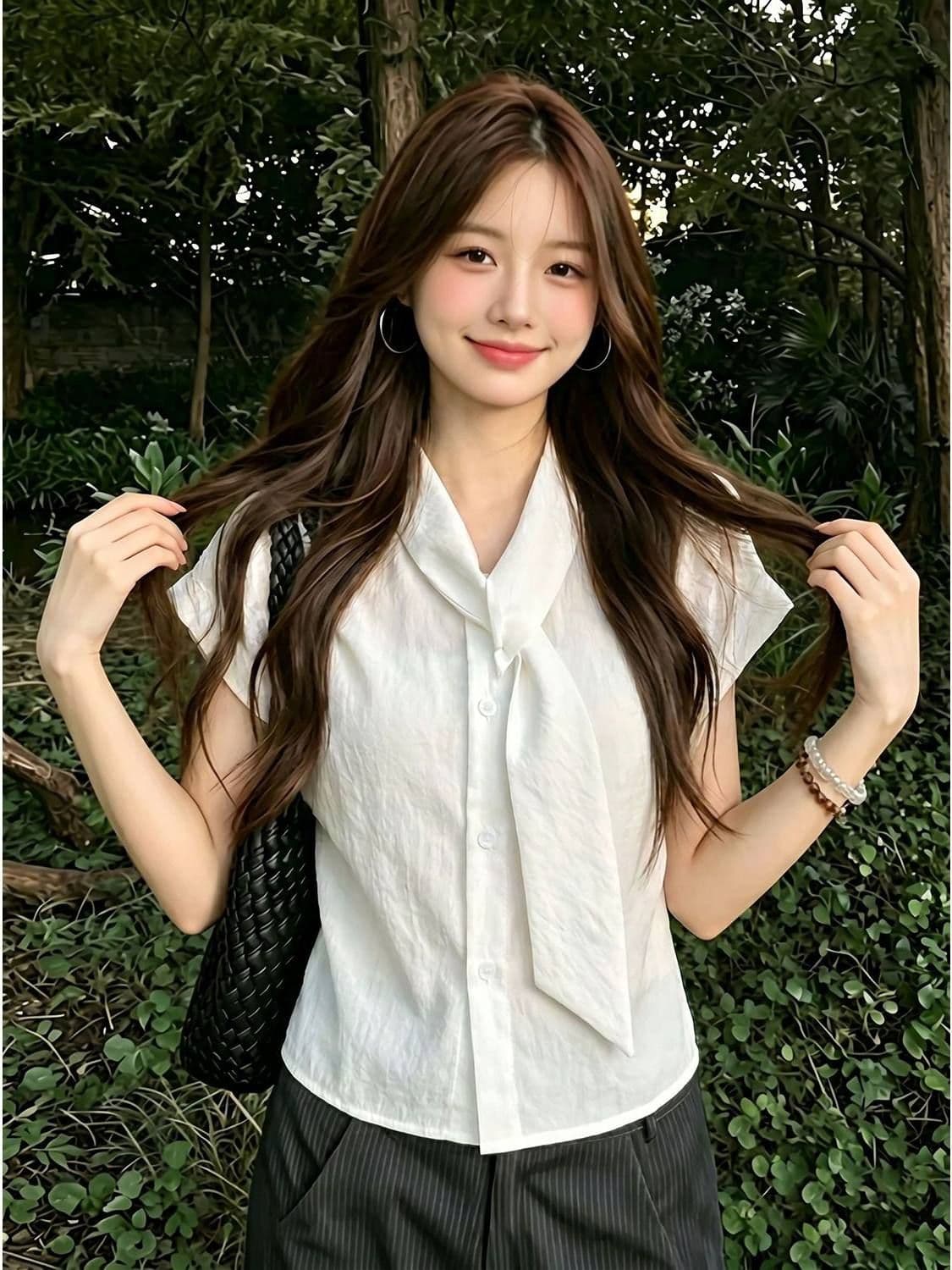 폴리 에스터 브로케이드 주름 트렌드 패션 품격 화이트 민소매 여성 셔츠 봄 여름 하이웨이스트 슬림해 보이는 캐주얼 맨위 상세 이미지 9
