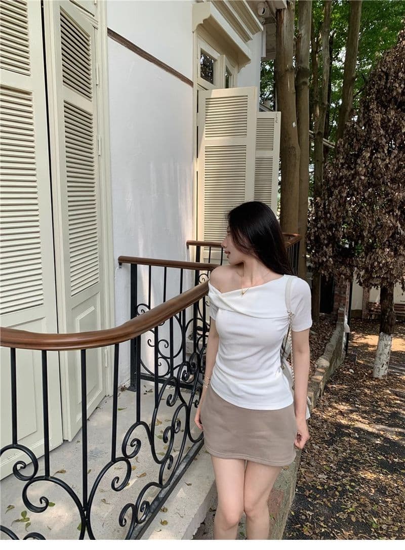 오프숄더 반팔 티셔츠 여성 여름 몸매 가꾸기 다용도 비스듬한 어깨 의류 상세 이미지 15