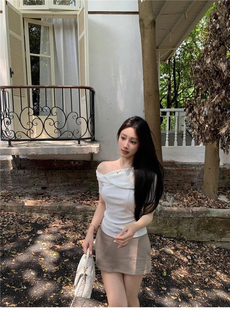 오프숄더 반팔 티셔츠 여성 여름 몸매 가꾸기 다용도 비스듬한 어깨 의류 상세 이미지 17