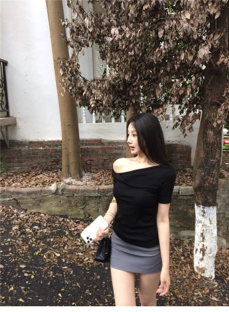 오프숄더 반팔 티셔츠 여성 여름 몸매 가꾸기 다용도 비스듬한 어깨 의류 상세 이미지 21