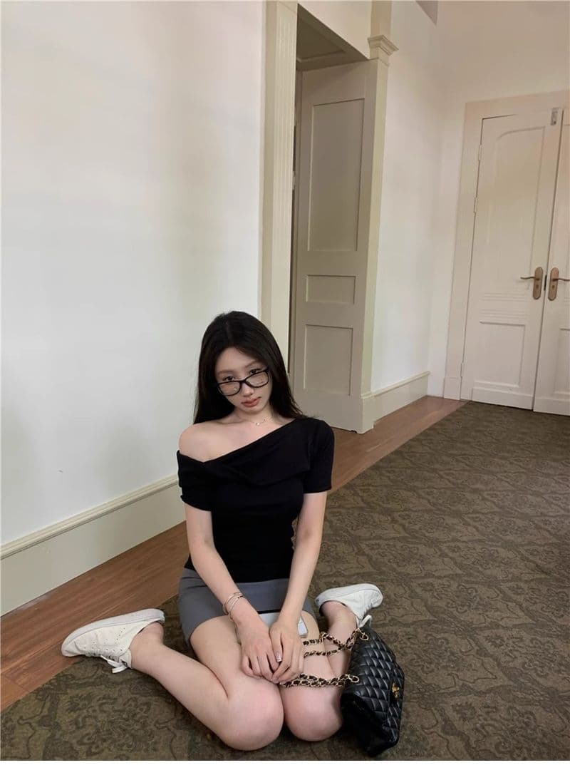 오프숄더 반팔 티셔츠 여성 여름 몸매 가꾸기 다용도 비스듬한 어깨 의류 상세 이미지 27