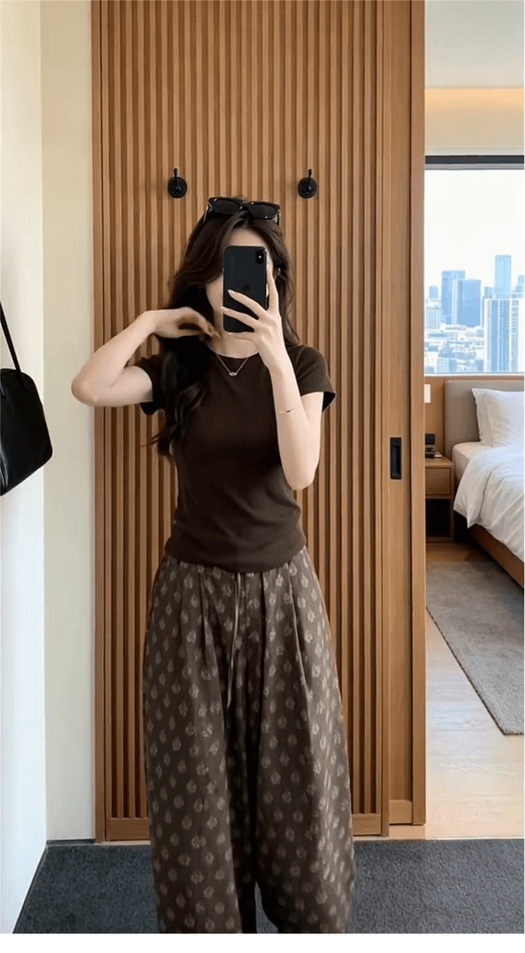 패션 세트 여성 2026 여름 새로운 외국 가스 반팔 맨위 프린트 와이드 레그 팬츠 캐주얼 연령 감소 투피스 세트 트렌디 상세 이미지 11