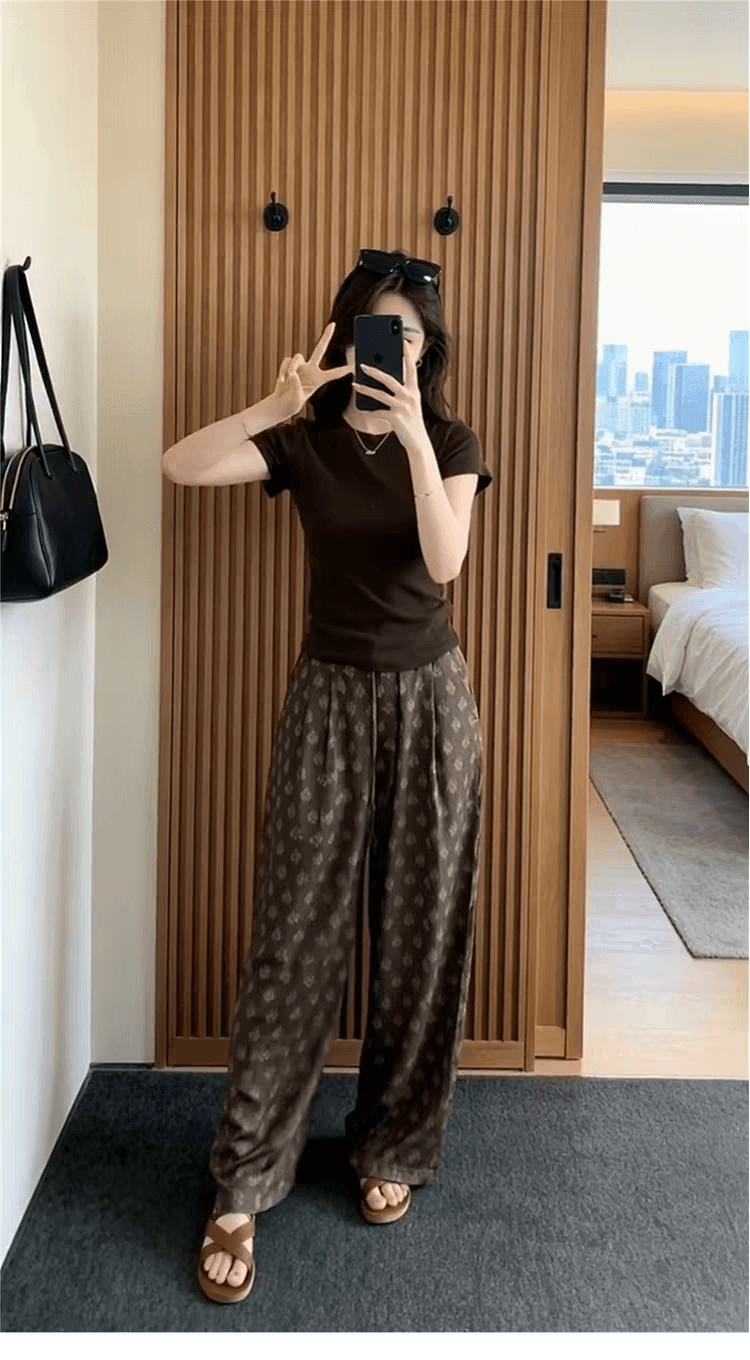 패션 세트 여성 2026 여름 새로운 외국 가스 반팔 맨위 프린트 와이드 레그 팬츠 캐주얼 연령 감소 투피스 세트 트렌디 상세 이미지 12