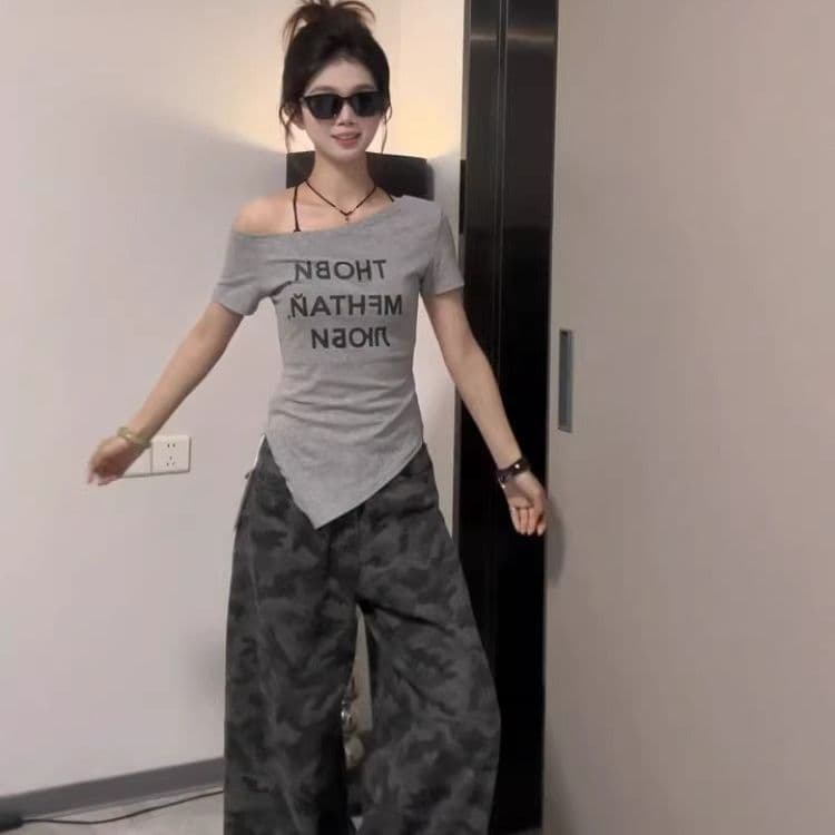 한 부서 핫걸 알파벳 프린트 비스듬한 어깨 반팔 티셔츠 여성 여름 스트랩 허리 수축 디자인 센스 순수한 욕망 섹시함 맨위 이미지 4