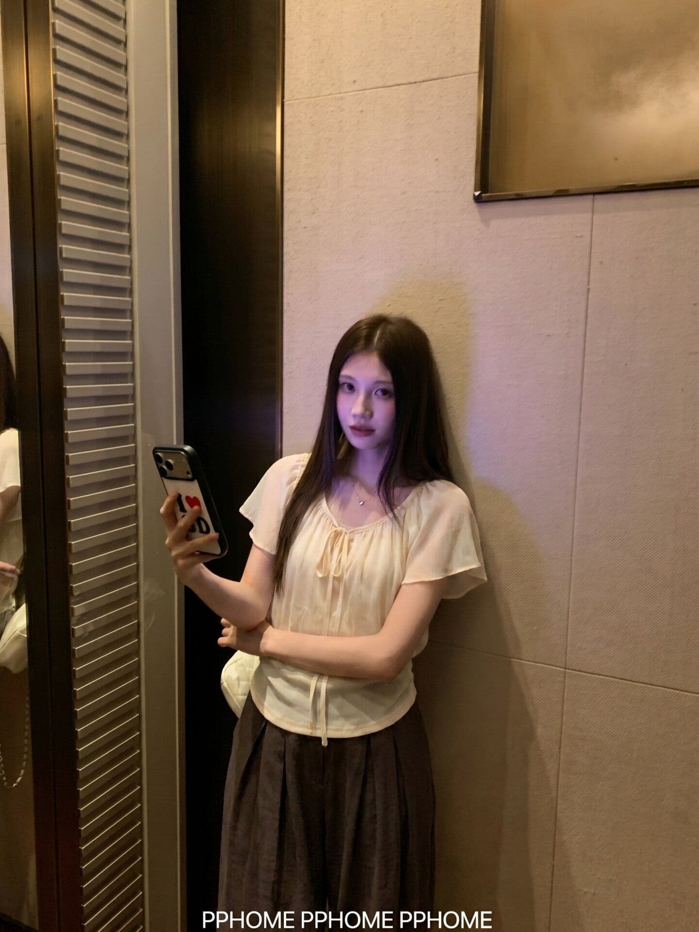 좋은 면 싸움 쉬폰 주름 페이크 레이어드 패치워크 레이스업 V넥 연꽃 잎 소매 여성 셔츠 여름 허리 수축 슬림해 보이는 맨위 상세 이미지 4